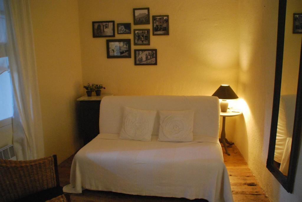 La Maison Au Puits Cordes-sur-Ciel Room photo